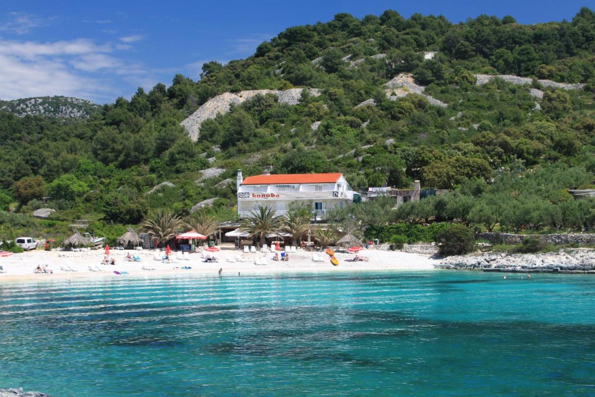 Rooms by the sea Hvar - 8785 - Housity