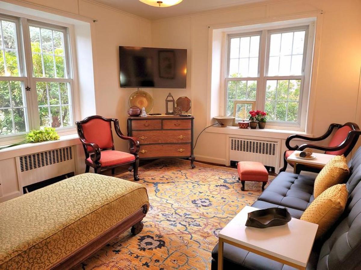 new Luxury Apt At swansanctuary With Private Balcony - Housity