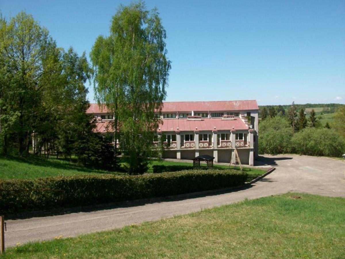 Poilsio namai Šaltinelis - Housity