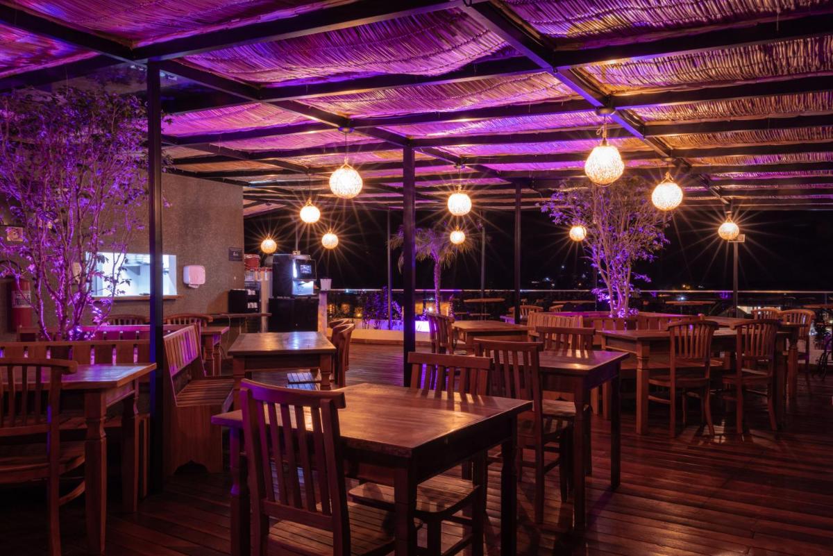 Mandala Beach Hotel - Housity