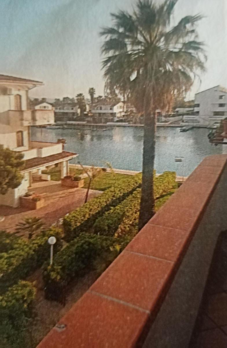 Camerinas - Housity