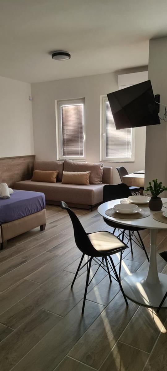 G&G Suites - Housity