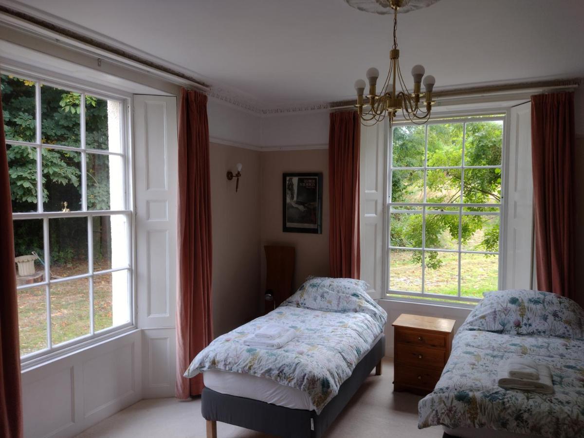 Headson Farmhouse - Housity
