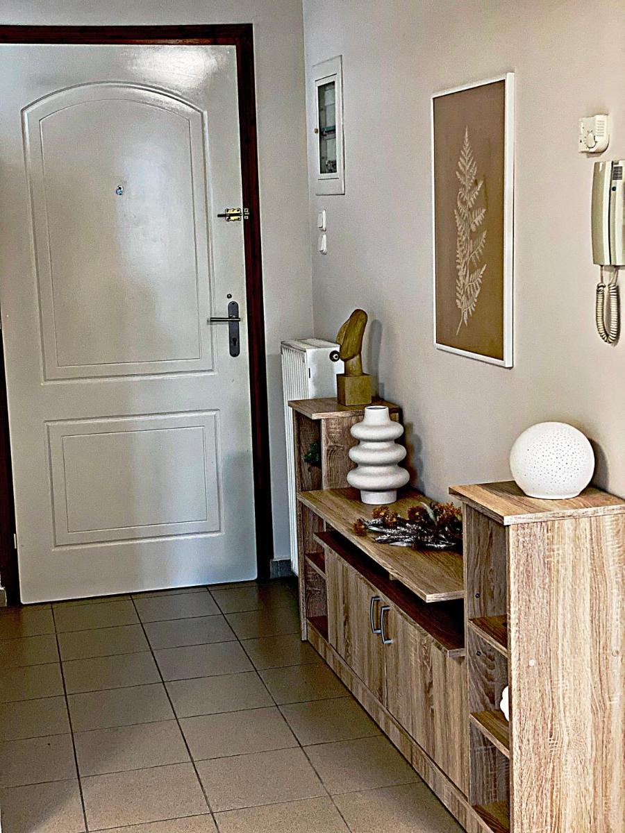 Helen - The Spartan Home - Housity