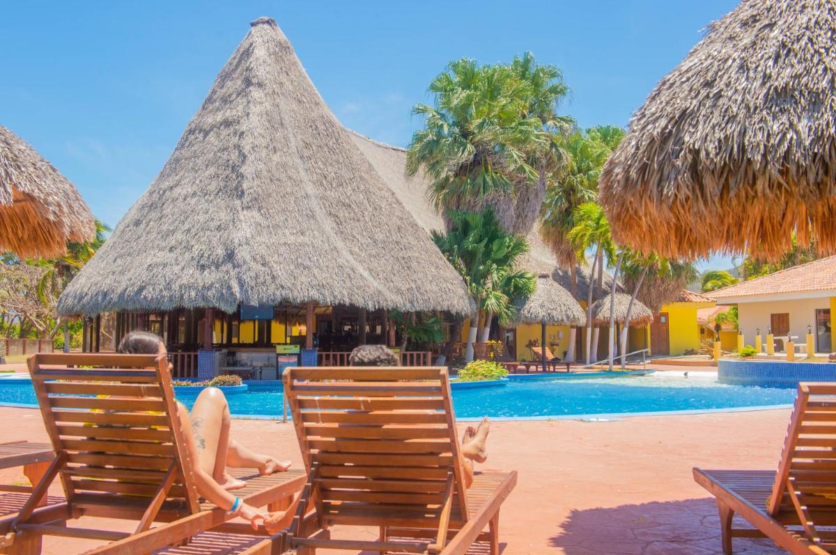 Nandel Beach Resort - Housity