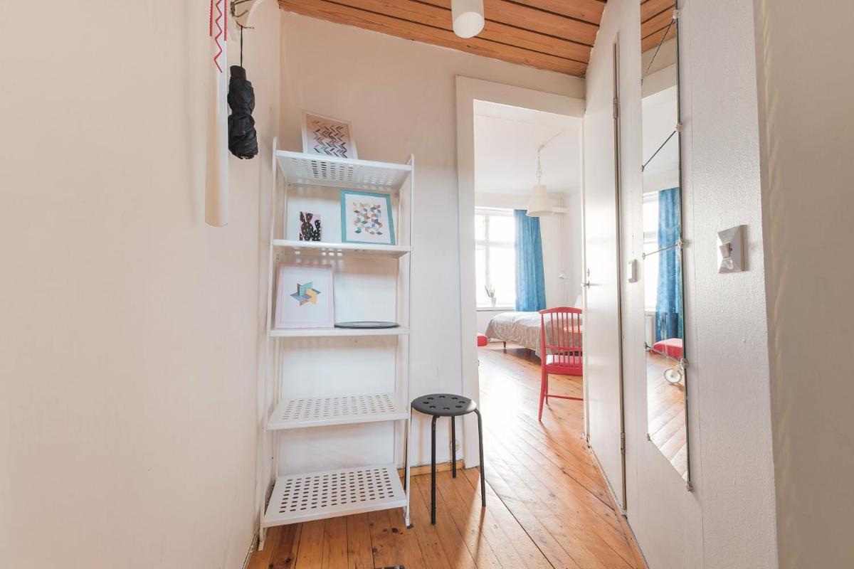 Small Studio in Design District - Housity