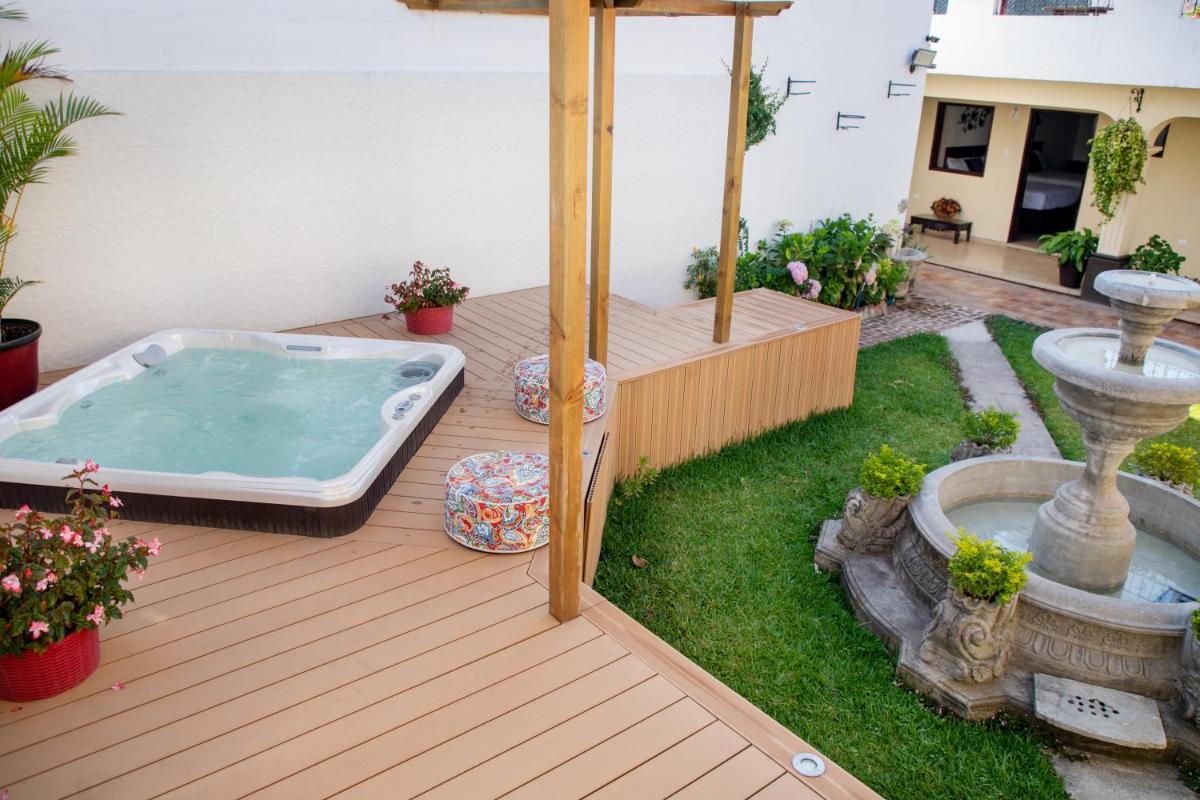Nico Hotel - Housity