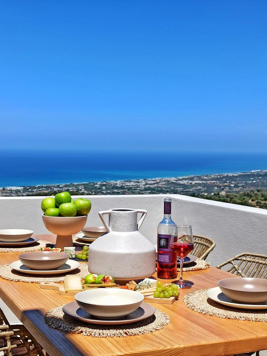 Luxury Villa Noesis with Pool and Seaview - Housity