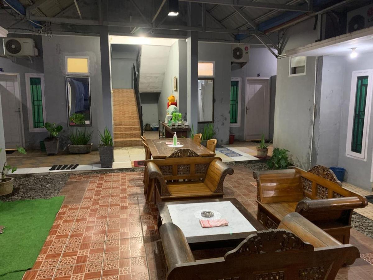 Homestay Damai - Housity