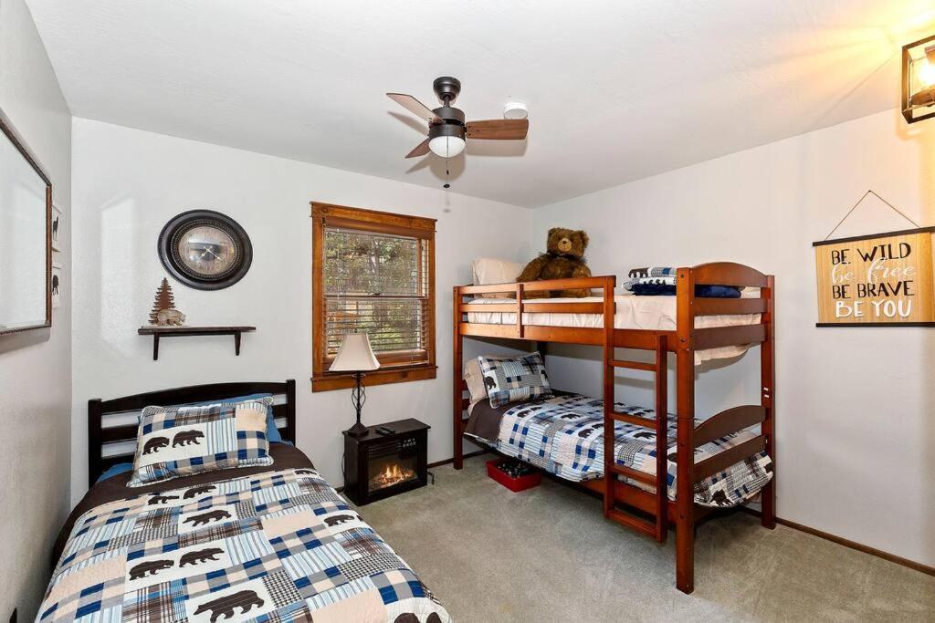 The Bear House in Arrowbear! - Housity