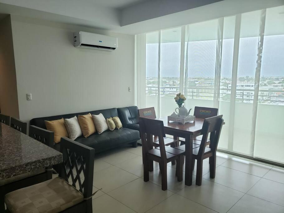 Ecusuites Aquamira Salinas 6DResort Ocean View with Balcony - Housity