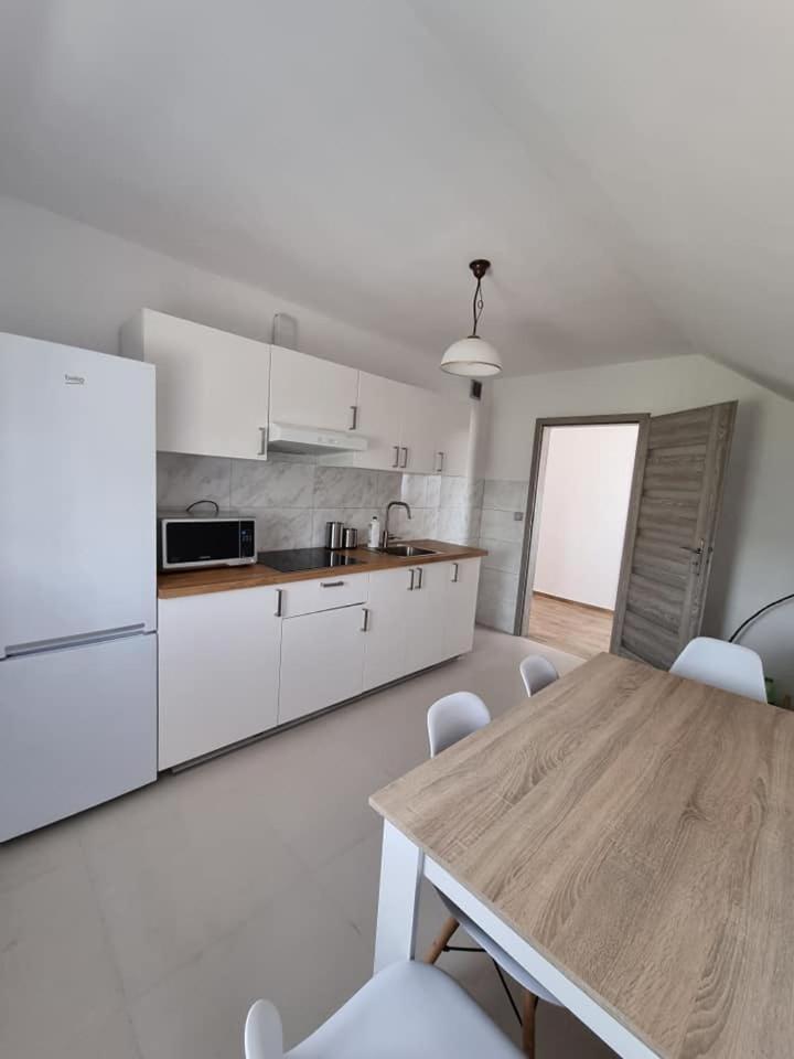 Zacisze na Roztoczu - Housity
