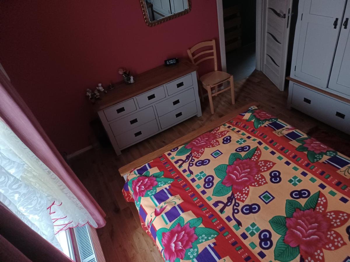 Pretty Lovely Room - Housity