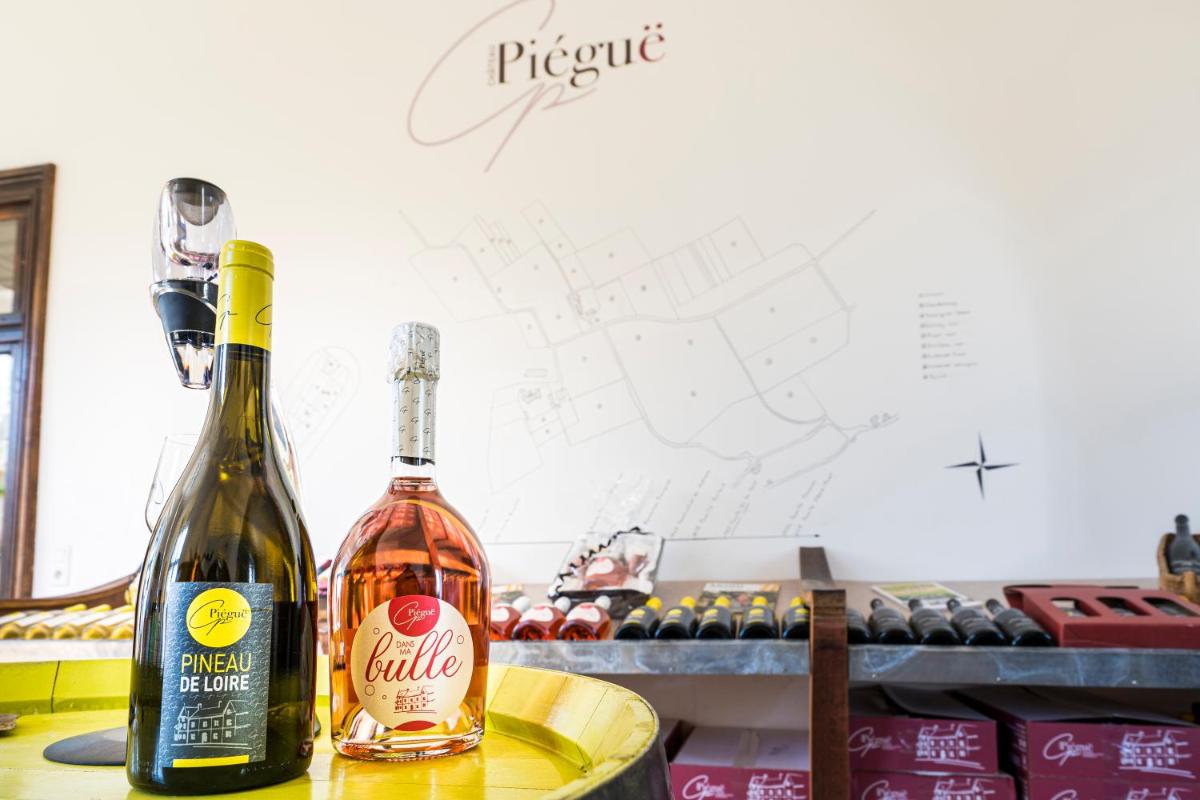 Vignoble Château Piéguë - winery - Housity