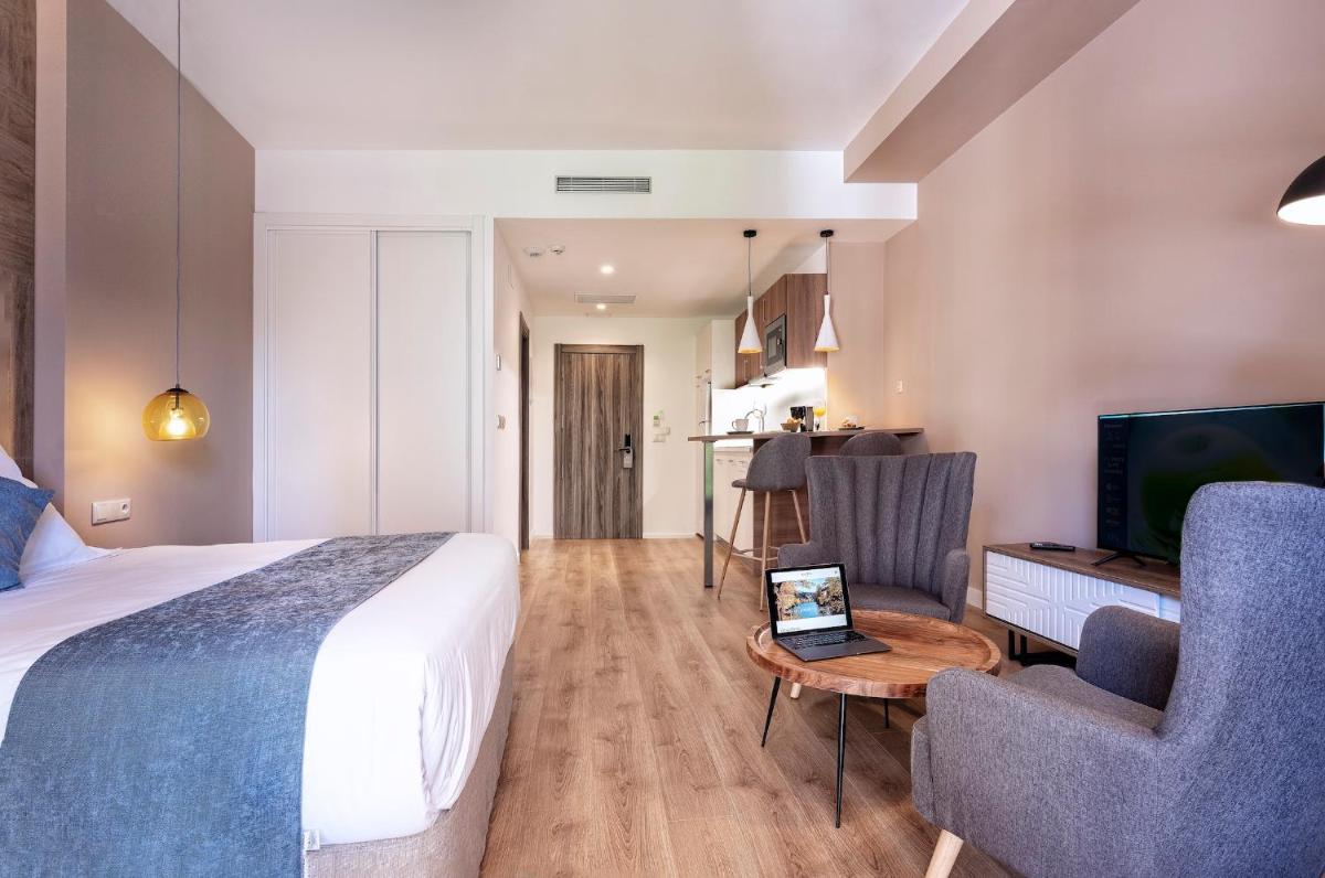 Dauria Suites HA - Housity