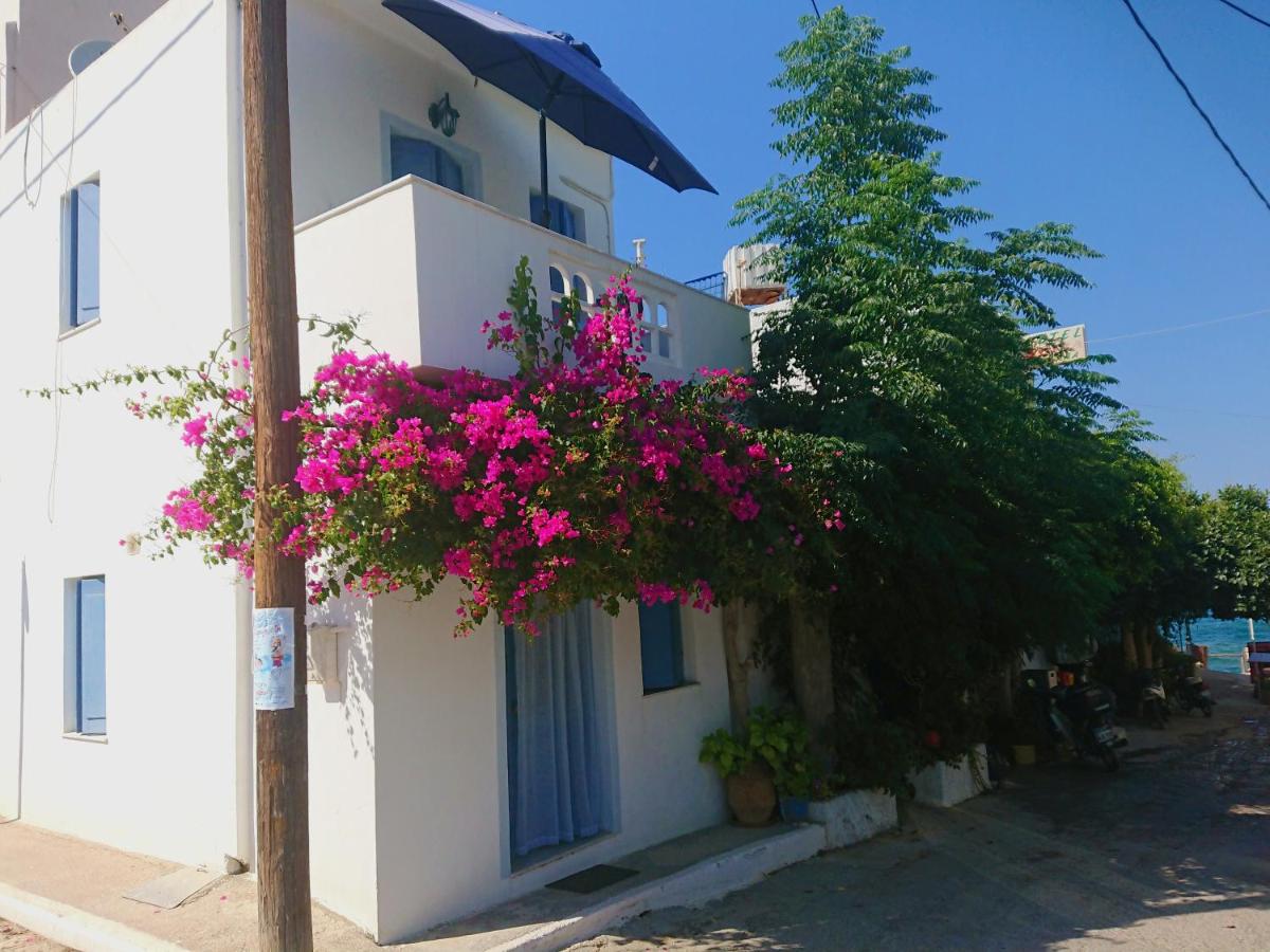 ~~ Sea Breeze covered house ~~ - Housity