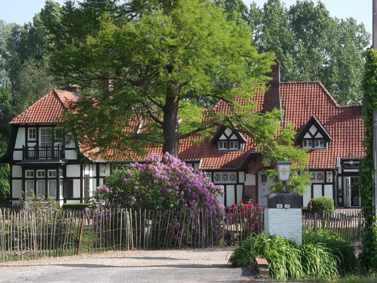 Hotel Kasteelhof 'T Hooghe - Housity