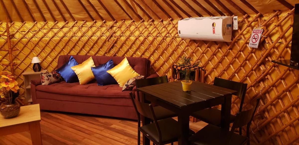 Casa Campo Yurt 1 Gengiscan tenda mongólica wifi - Housity