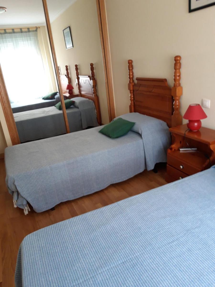En primera linea de la playa Rapadoira - Housity