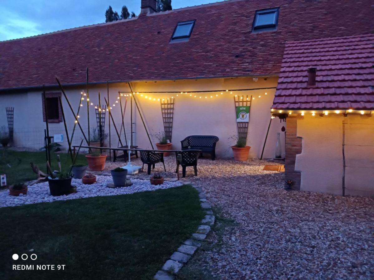 Sauna & Double Jacuzzi intérieur et sous les étoiles 1h30 Paris - Housity
