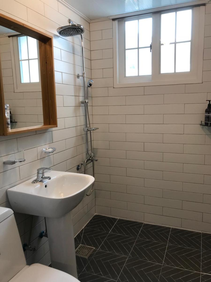 Grim Garden Guesthouse - Housity
