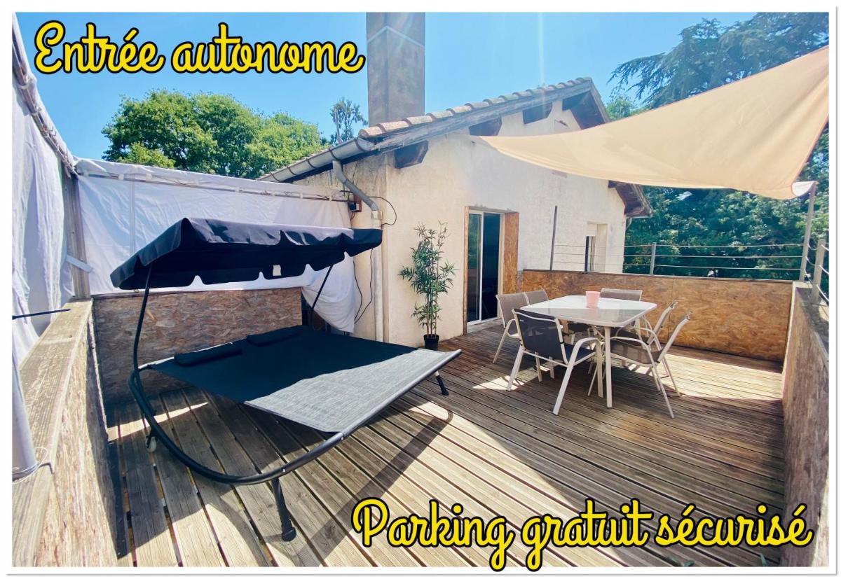 T3 en duplex pour 6 pers bien placé terrasse et parking inclus - Housity