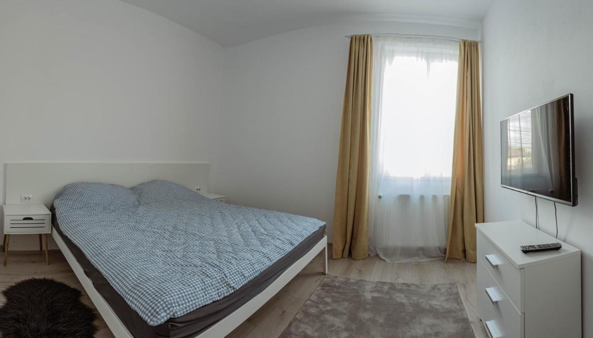 Solomon Apartments Ap 4 - Housity