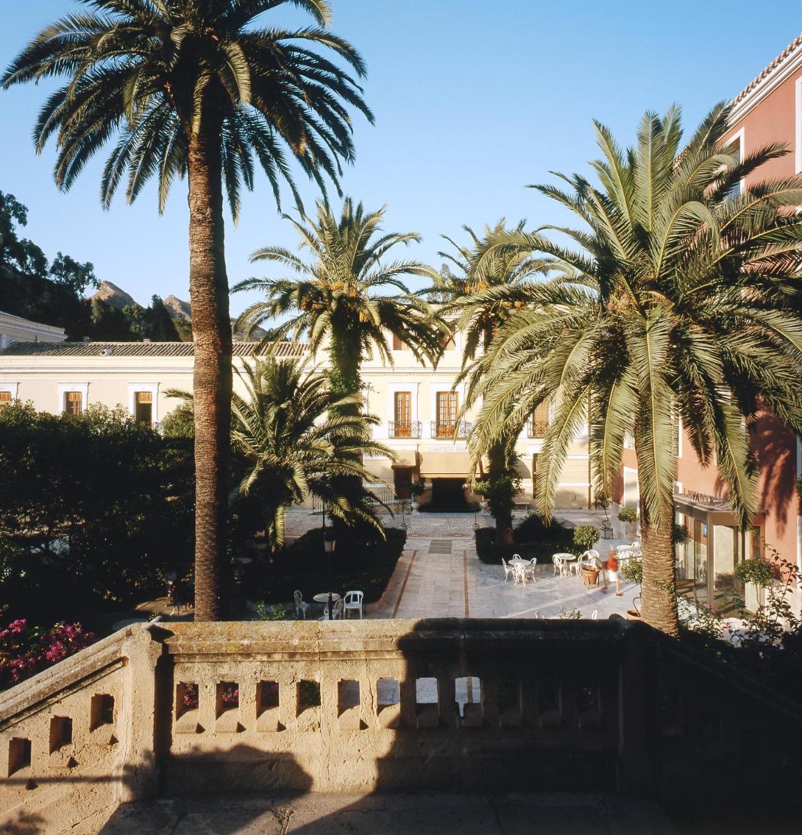 Jardín al aire libre en Balneario de Archena - Hotel Termas