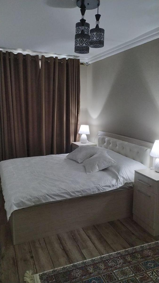 Suitetrails - Apartment near Farkhadskiy bazar