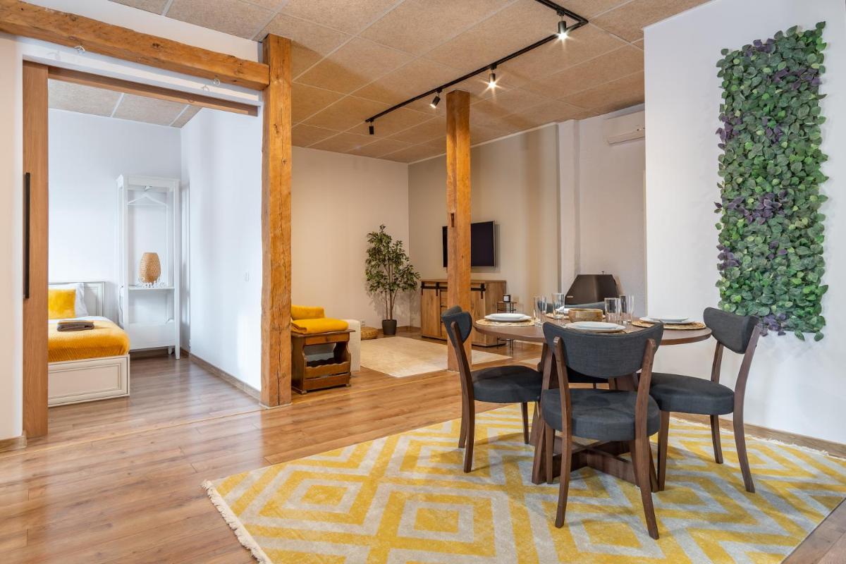 Perfect stay for families/friends with sauna, A/C. - Housity