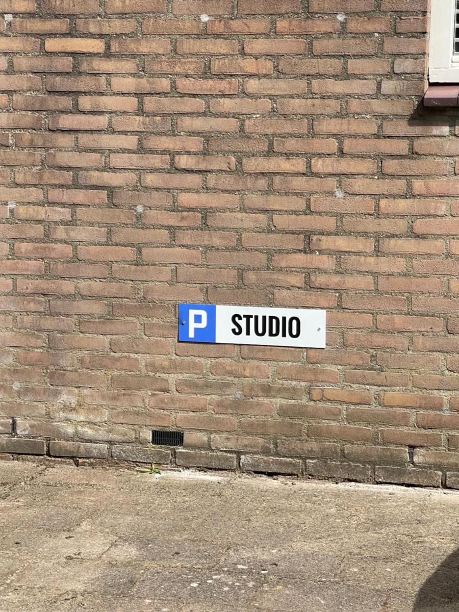 Gezellige knusse studio met bubbelbad - Housity