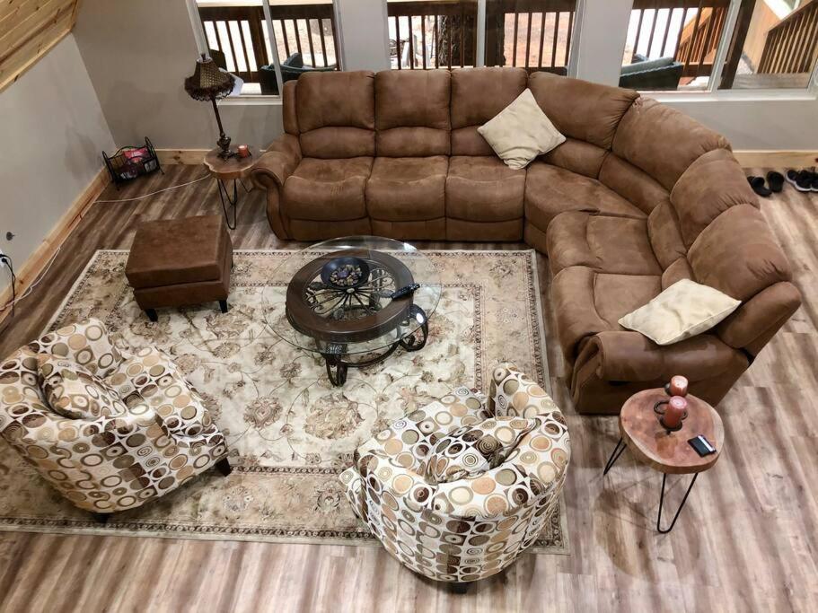 Modern Cabin Get Away - close to APPLE HILL - Housity
