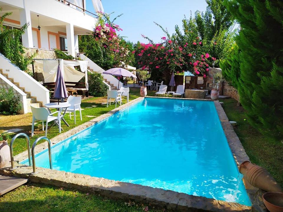 Rafaella's Maisonette at Rafaella Resort - Housity