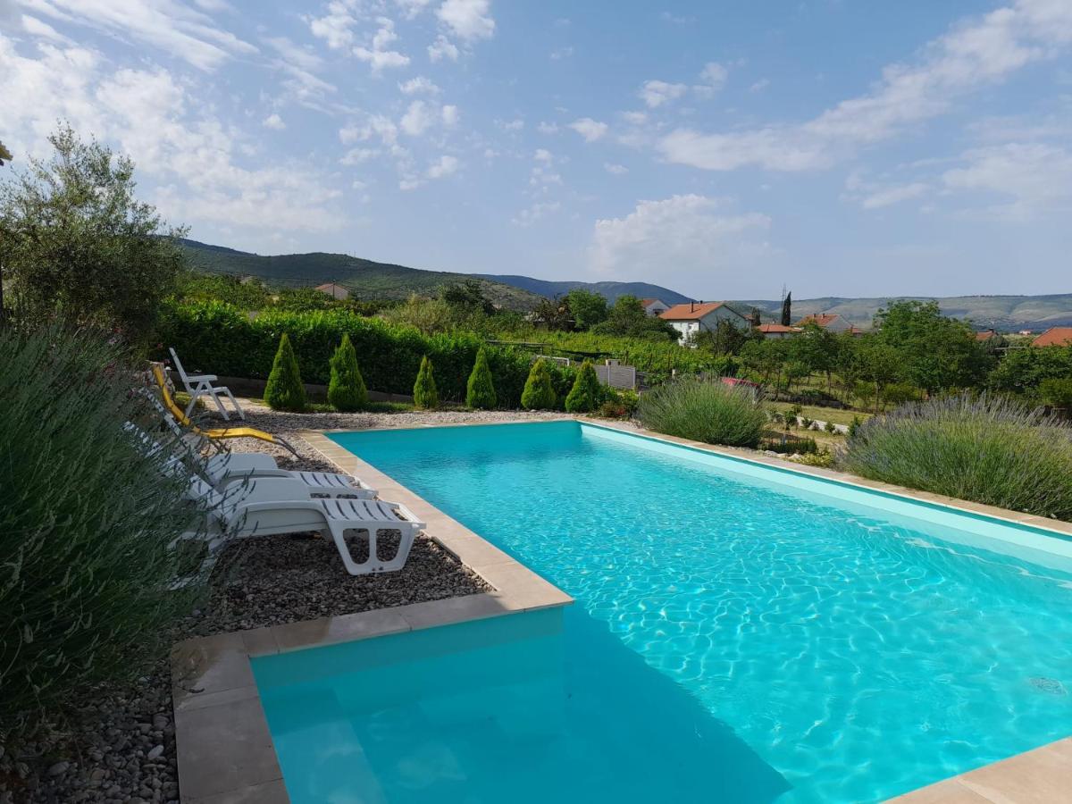 Villa Bella Vista - Housity