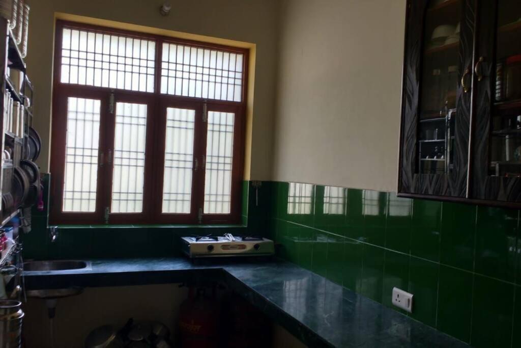 Suitetrails - Lovely 1 bedroom apartment in a posh locality