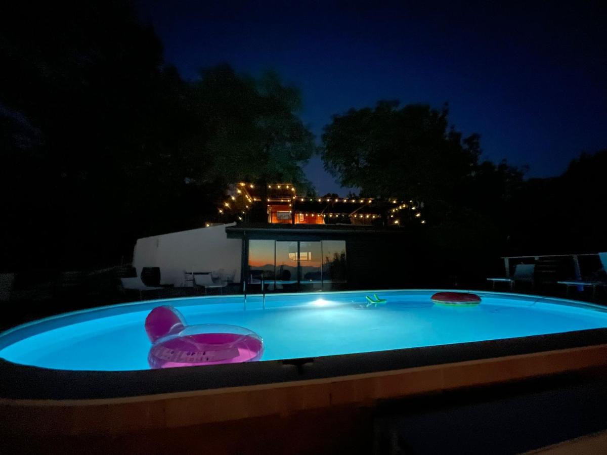 Bollicine al Tramonto - Housity
