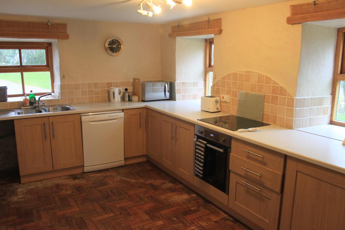 Beautiful 2 bedroom stone cottage in quiet rural location - Housity
