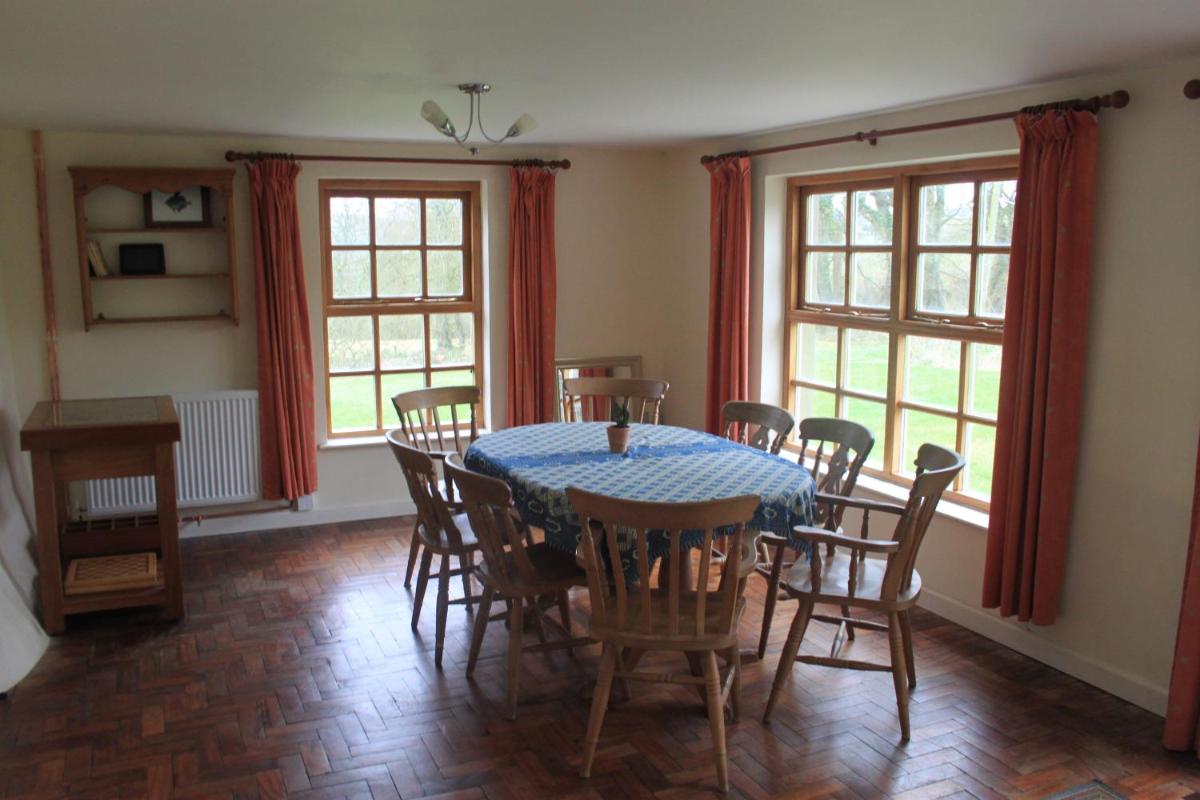 Beautiful 2 bedroom stone cottage in quiet rural location - Housity