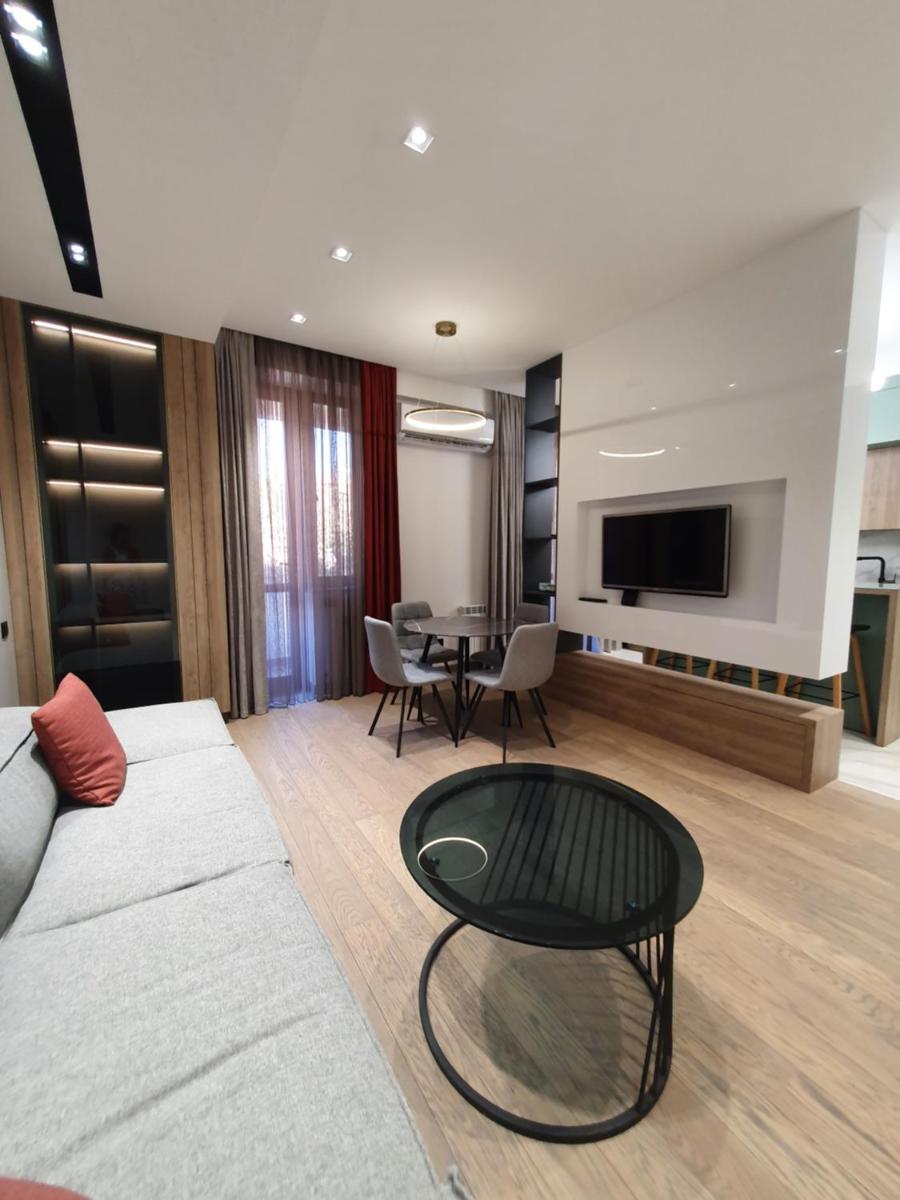 Suitetrails - Lovely Apartment in the centre of Yerevan