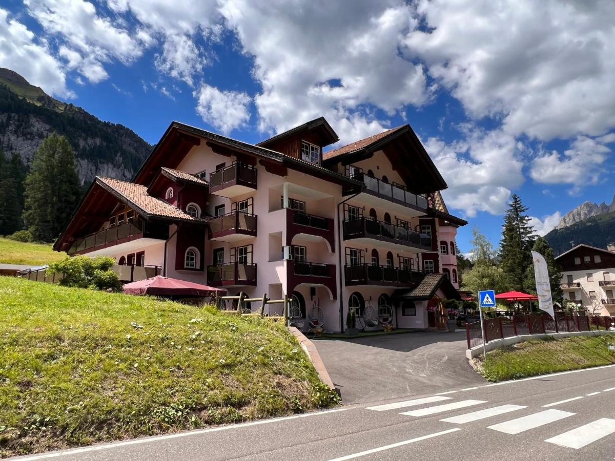 Albergo Conturina - Housity