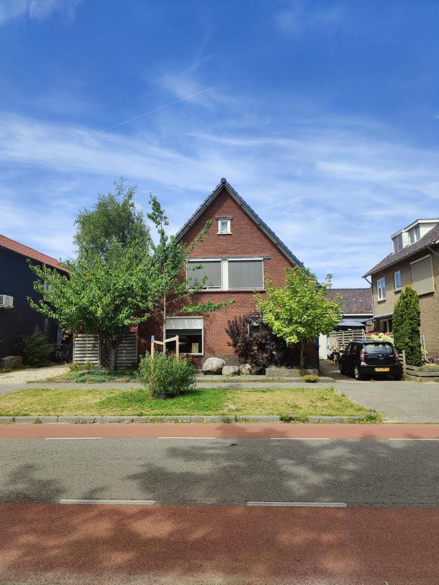 B&B Art Gallery 274 - Housity