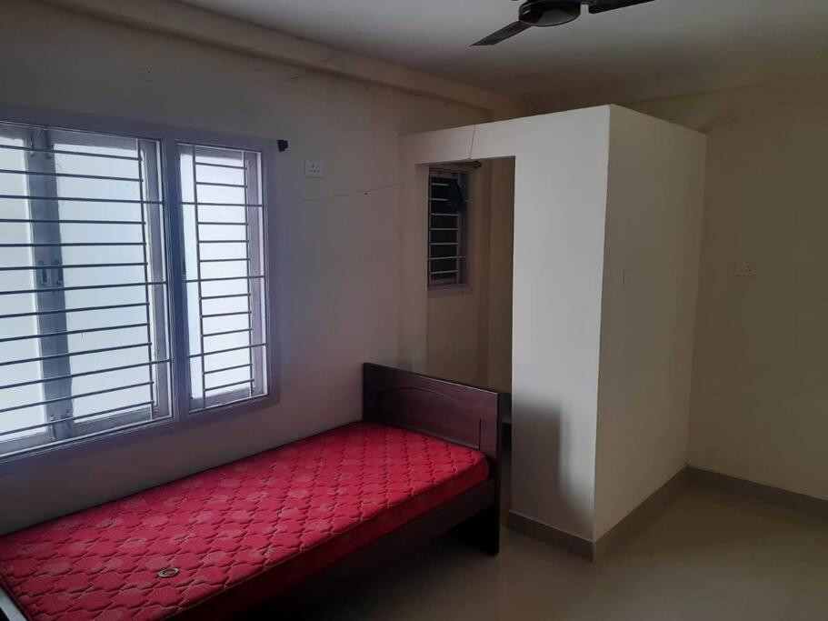 GUEST HOUSE IN ATCHUTAPURAM LOVELY 1-BEDROOM UNIT - Housity