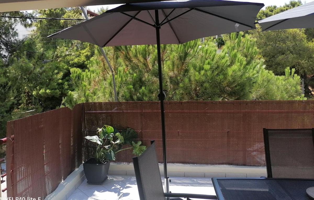 Beach n Fun BBQ Fireplace - Housity