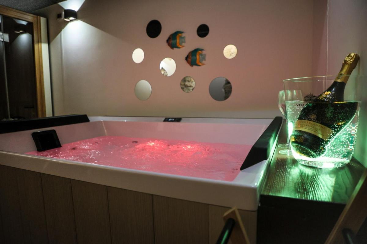 PETRAMARE Charming House - Housity