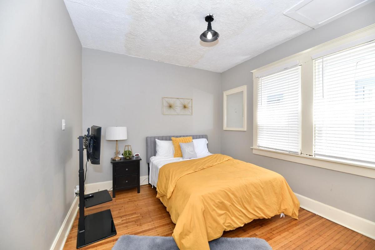 2 houses in 1 heart of Fountain Square DT Indy - Housity