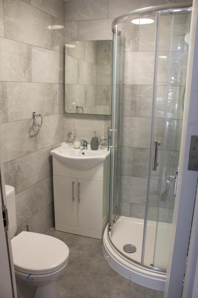 Charming Accommodation close to Birmingham - Housity
