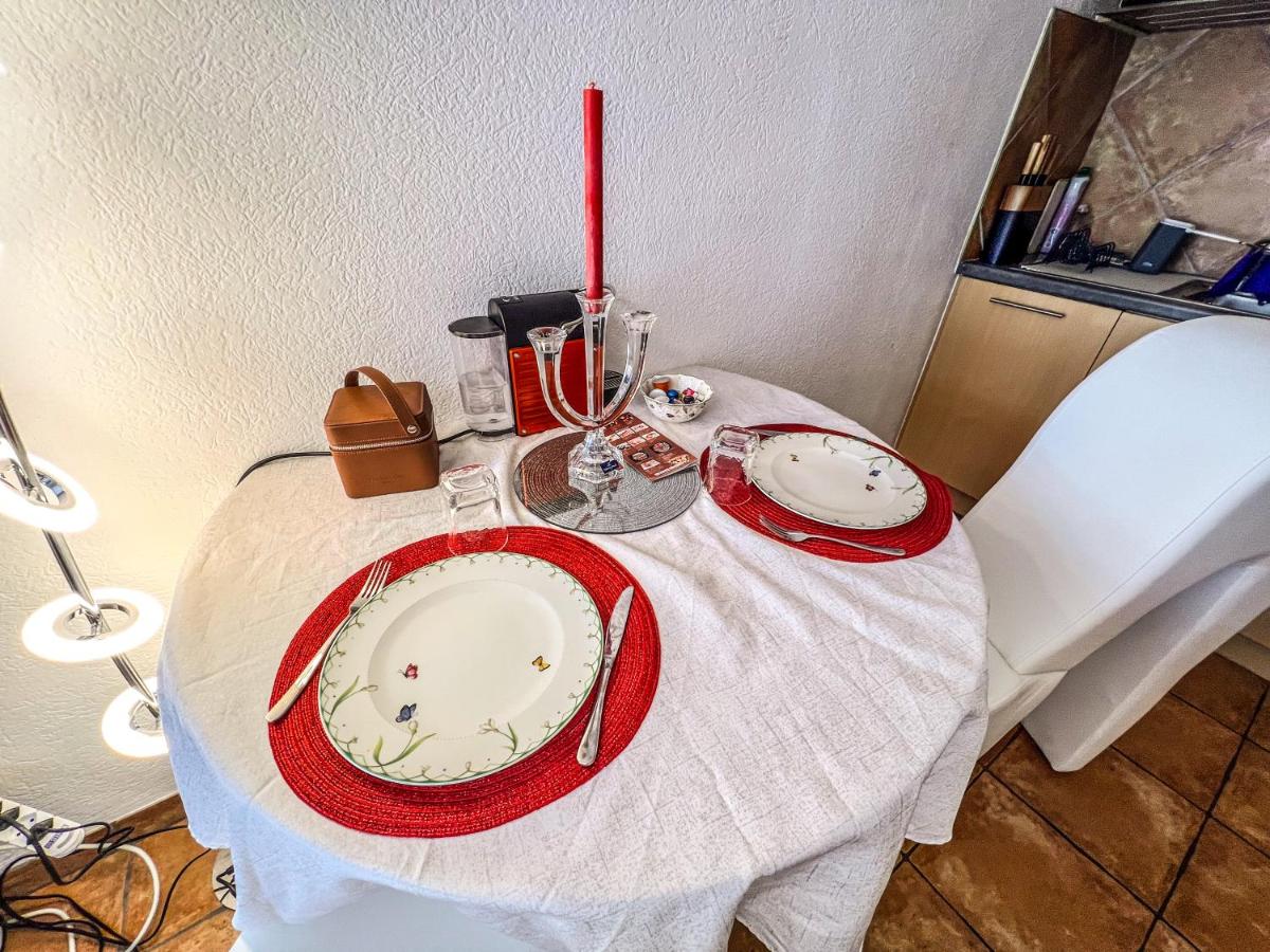 Studio romantique vue sur camping - Housity