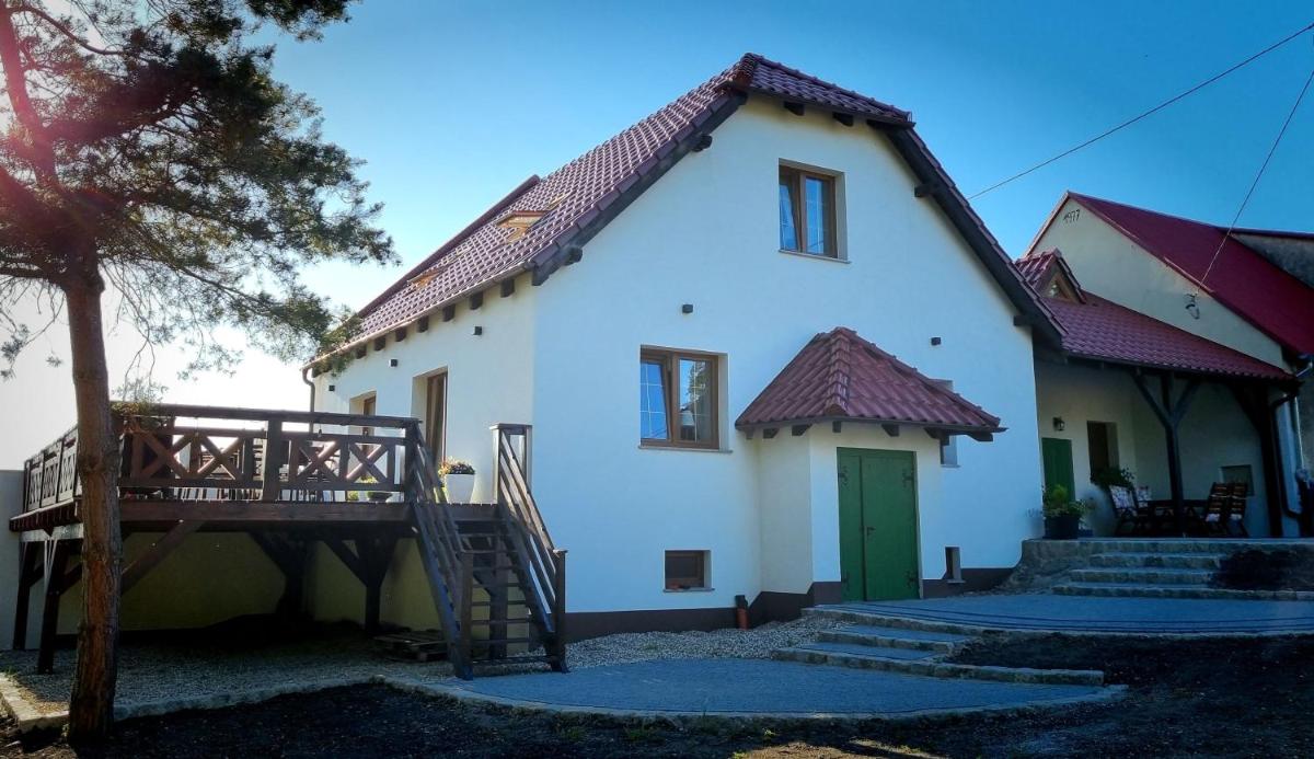 Willa Eber Wawrzyszów z dala od miasta - Housity