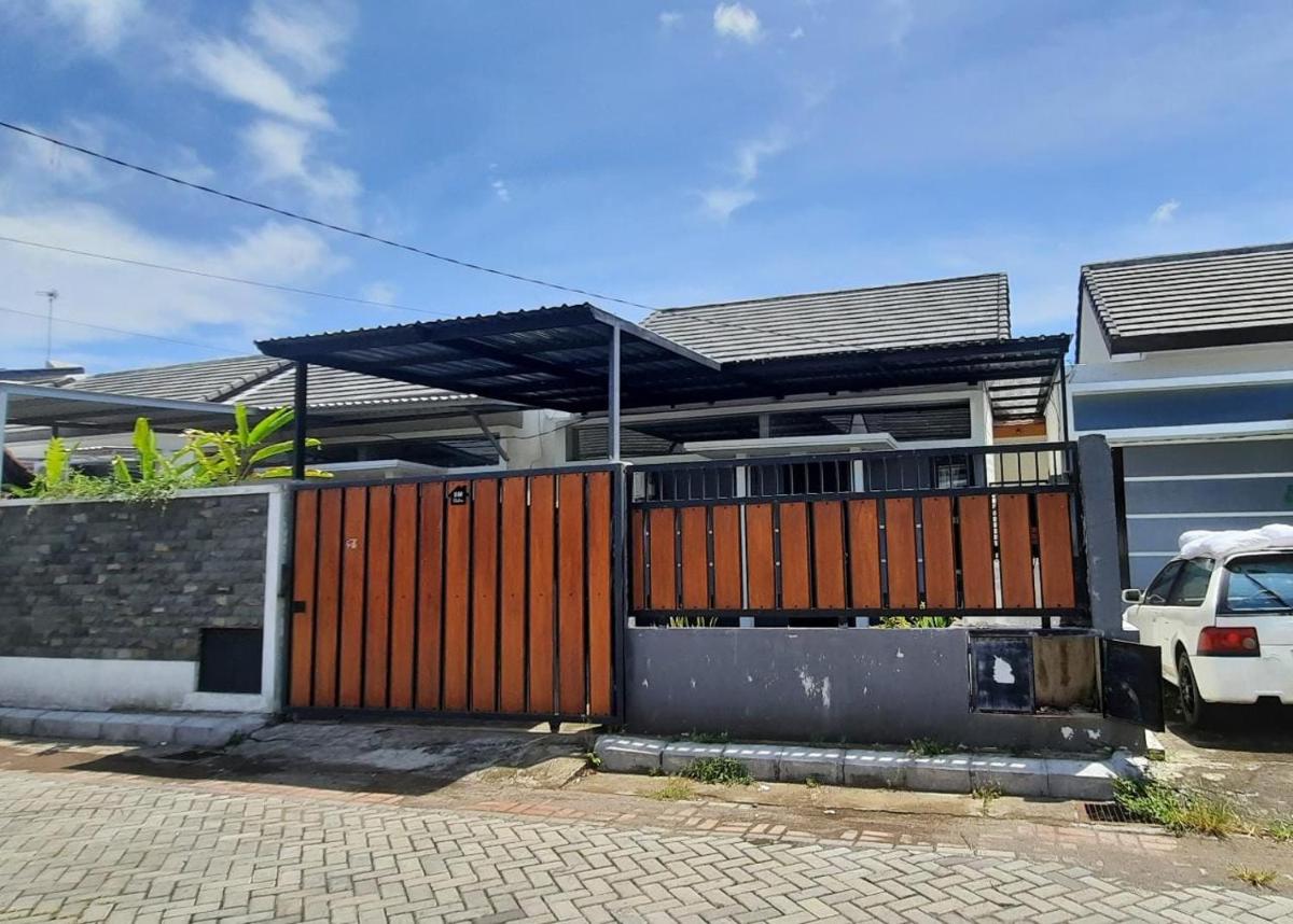 Laluna Guesthouse - Housity