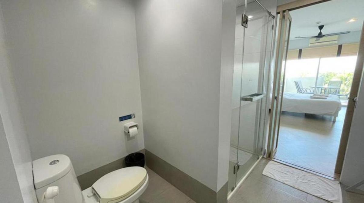 The Sea Condominium SeaView - Housity